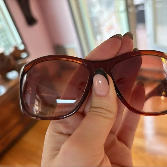 Ed Hardy Brown Sunglasses with Multicolor Design - Picture 2 of 8